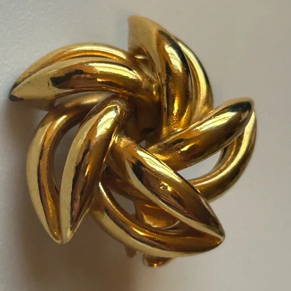 Vintage Gold Tone Abstract Flower Brooch Modernist Costume Jewelry Gifts Estate - Picture 4 of 6
